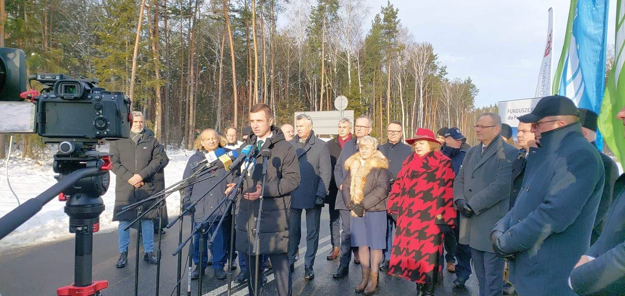 Uroczyste poświęcenie i oddanie do użytku nowego odcinka drogi wojewódzkiej nr 984