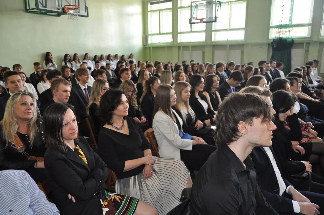 Zakończenie szkoły w I LO im. St. Konarskiego w Mielcu