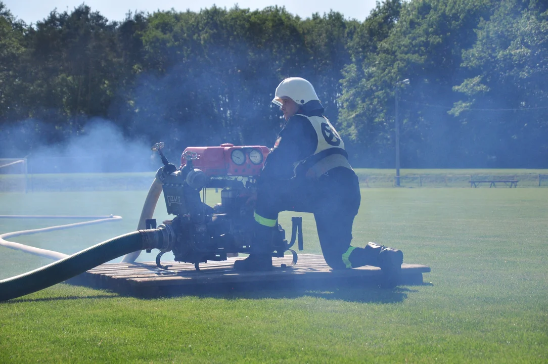 Druhowie w 2014 roku na stadionie sportowym w Kolbuszowej.