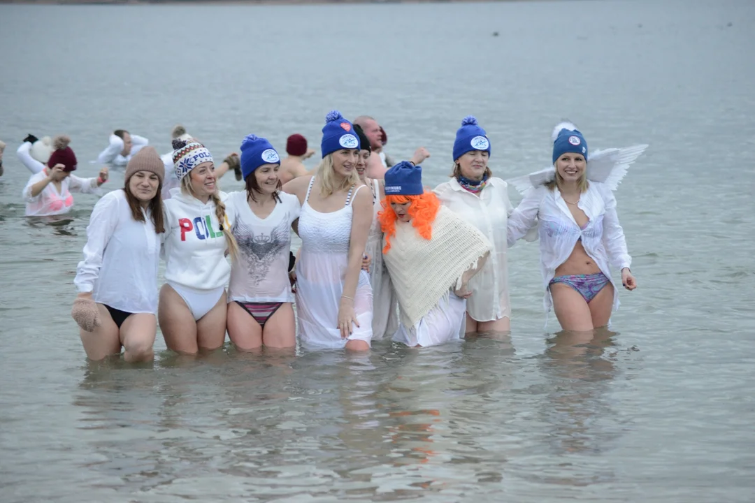 "Jezioro Aniołów" w lutym. Zobaczcie zdjęcia z plaży Jeziora Tarnobrzeskiego