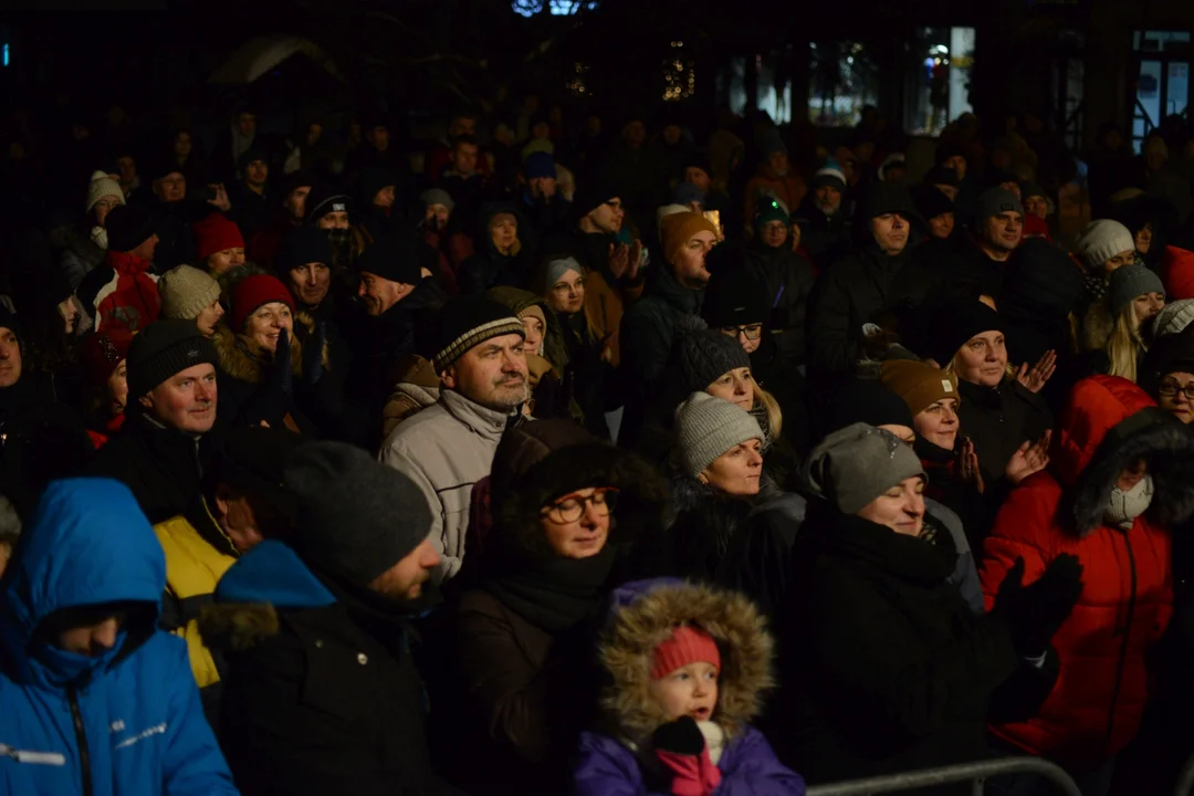 Finał "Choinki Życzeń" - koncert Feel w Tarnobrzegu