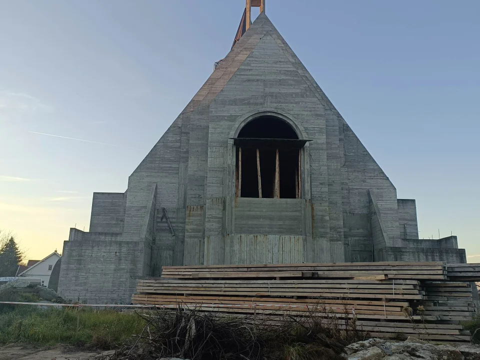 Kościół w Tuszowie Narodowym w budowie od 14 lat. Ruszyła zrzutka [GALERIA] - Zdjęcie główne