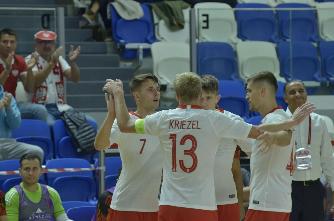 El. MŚ w futsalu: Pokaz Siły Biało-Czerwonych w Mielcu. Polska wysoko ogrywa Belgię [ZDJĘCIA] - Zdjęcie główne