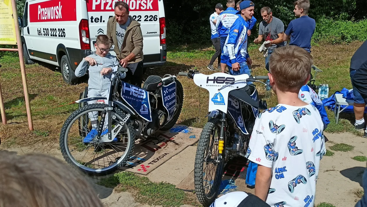 Piknik rodzinny z Texom Stal Rzeszów w Rezerwacie Przyrody Lisia Góra