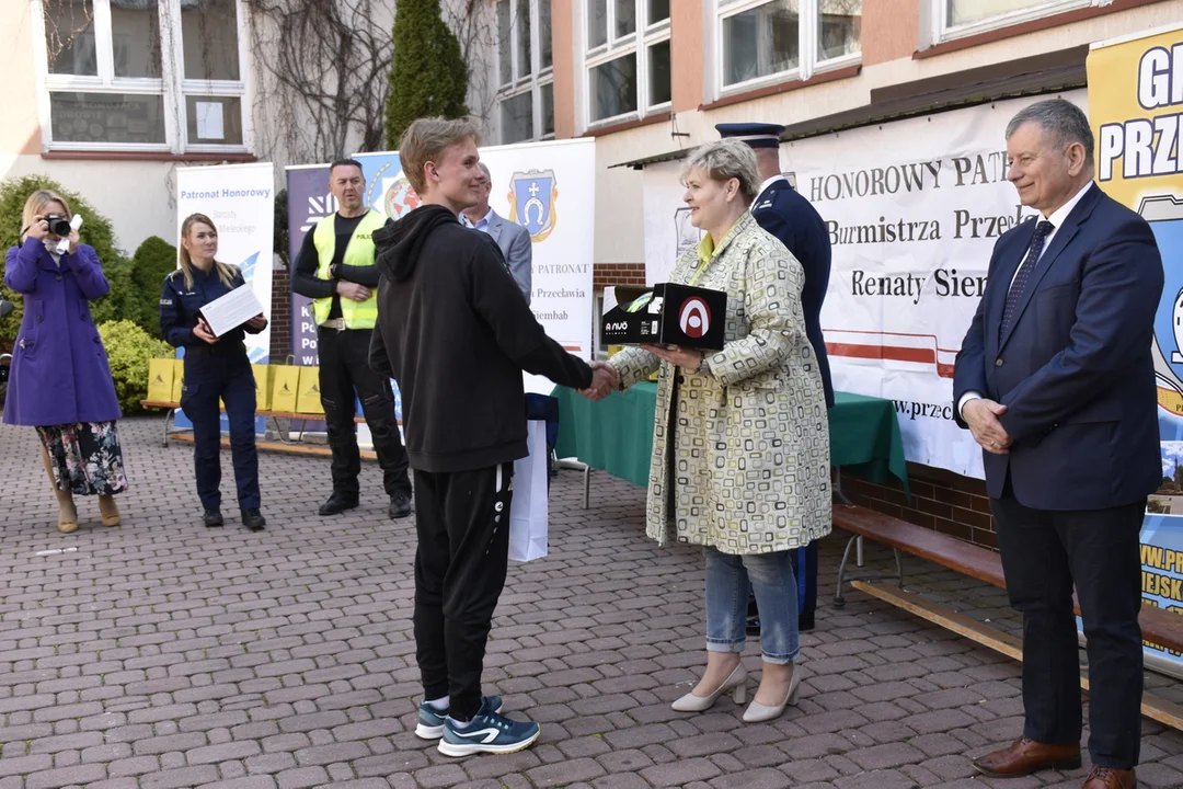 POWIATOWY FINAŁ OGÓLNOPOLSKIEGO TURNIEJU BEZPIECZEŃSTWA W RUCHU DROGOWYM