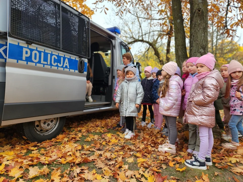 Spotkanie z mundurowymi w Przedszkolu Miejskim nr 6