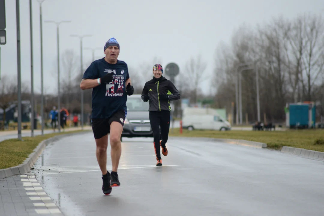 XI Bieg Zimowy wokół Jeziora Tarnobrzeskiego oraz Yeti Run Zimowy Bieg w Szortach