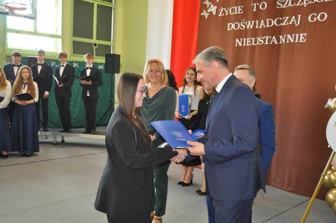 Zakończenie szkoły w I LO im. St. Konarskiego w Mielcu