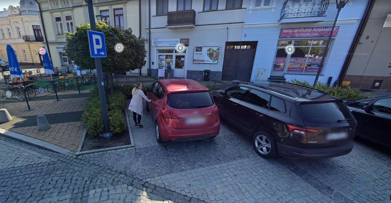 Mieszkańcy Mielca na zakupach, spacerze, w pracy i drodze ze szkoły uchwyceni przez kamery Google Street View