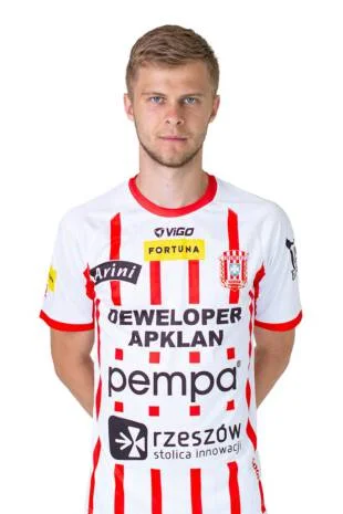 Mateusz Bondarenko - obrońca (lista transferowa)