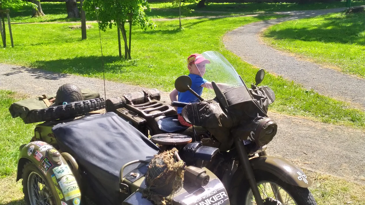 V Zlot Pojazdów Zabytkowych i Silników Spalinowych w Besku