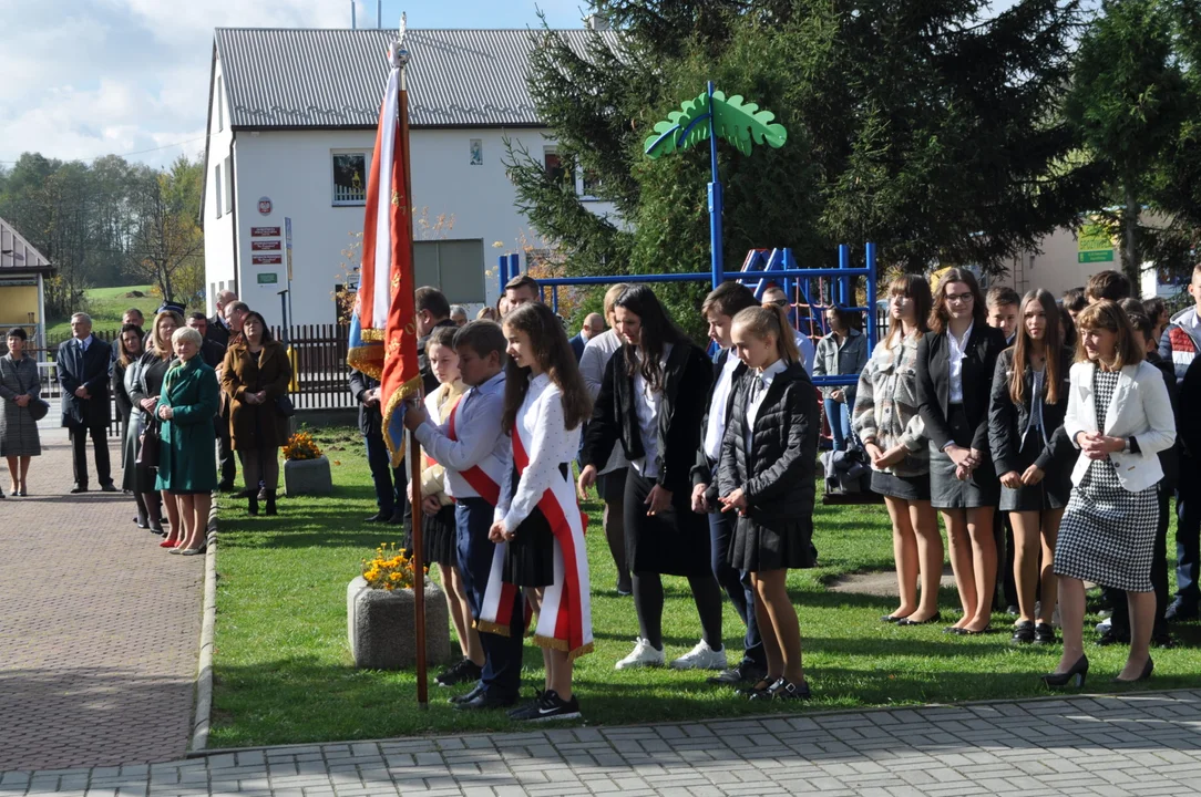 Poświęcenie muralu w Partyni