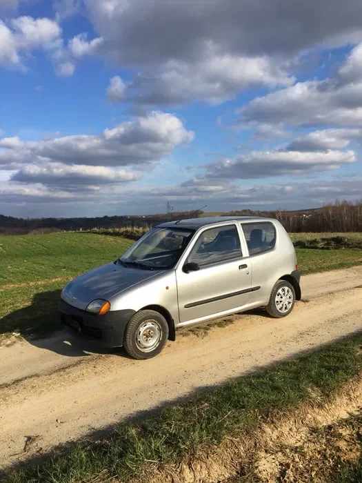 Fiat Seicento, 2400 zł.