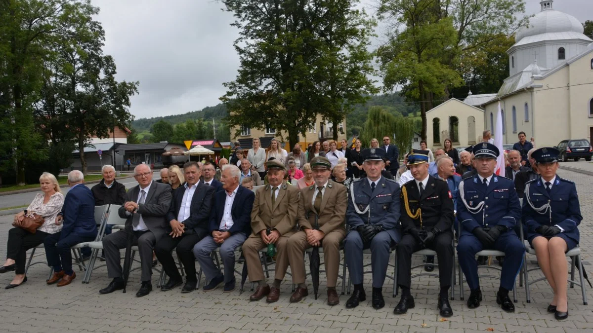 Pamięć o ofiarach tragedii. Uroczystości 80. rocznicy mordu na mieszkańcach Baligrodu [ZDJĘCIA] - Zdjęcie główne