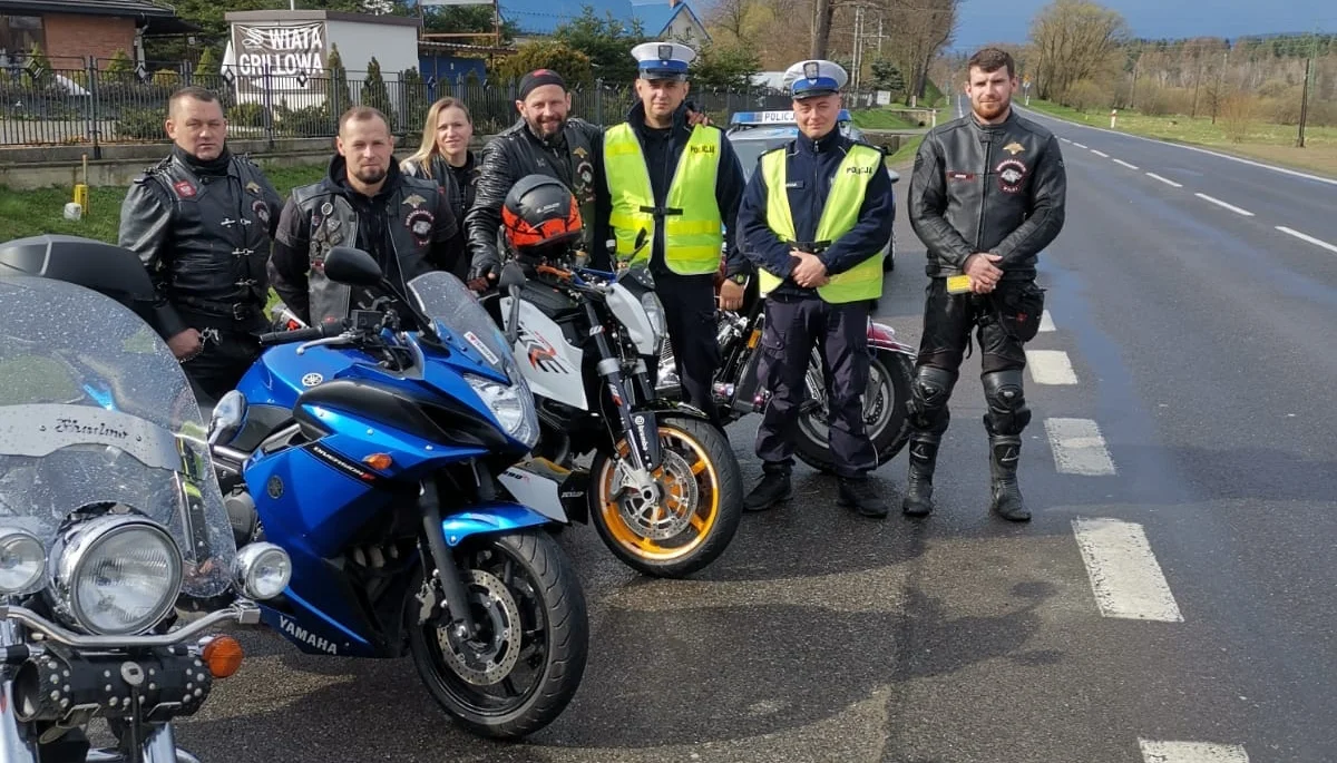 Patrz w lusterka. Akcja leskiej policji i motocyklistów klubu „Bieszczadzkie Wilki” [ZDJĘCIA] - Zdjęcie główne