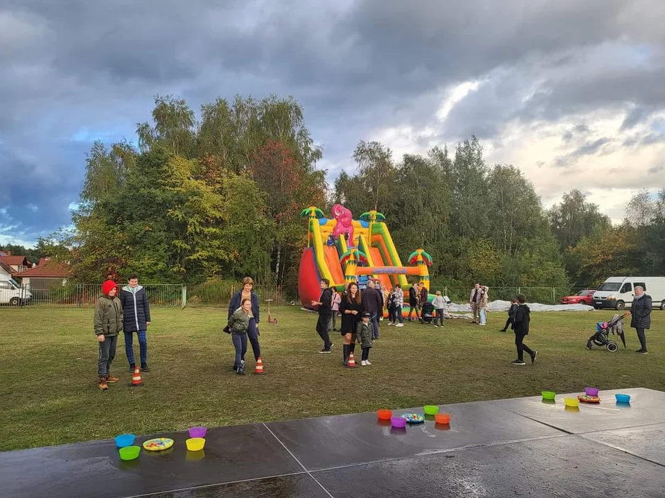 Piknik na "5" na stadionie "Smoczanka". Tak bawlili się Mielczanie [ZDJĘCIA, WIDEO] - Zdjęcie główne