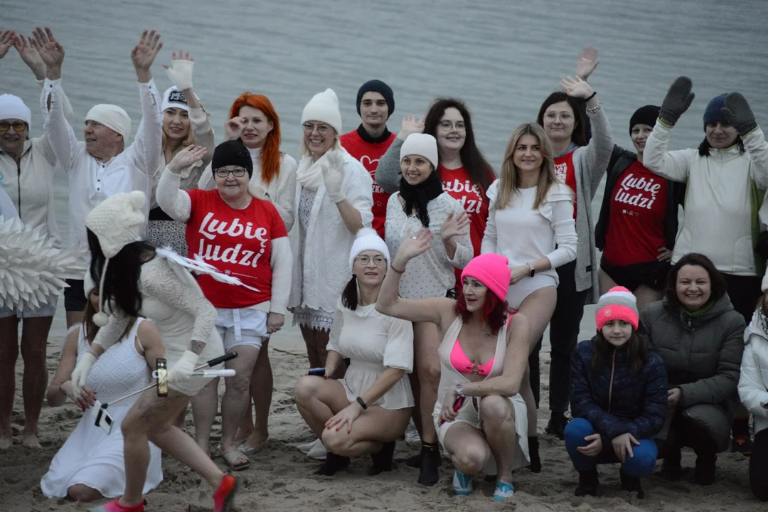 "Jezioro Aniołów" w lutym. Zobaczcie zdjęcia z plaży Jeziora Tarnobrzeskiego