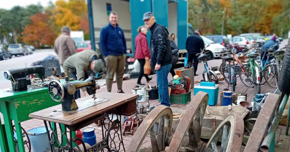 Pchli targ - październik 2025