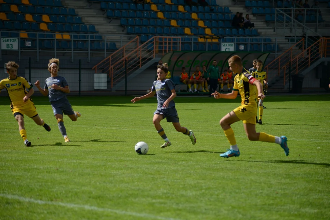 Centralna Liga Juniorów U-15: Siarka Tarnobrzeg - Stal Rzeszów 0:2