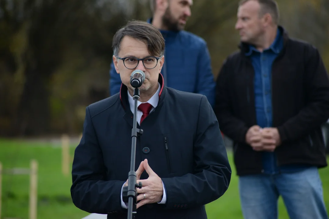 Uroczyste otwarcie obwodnicy Tarnobrzega - pierwsze pojazdy na tej drodze