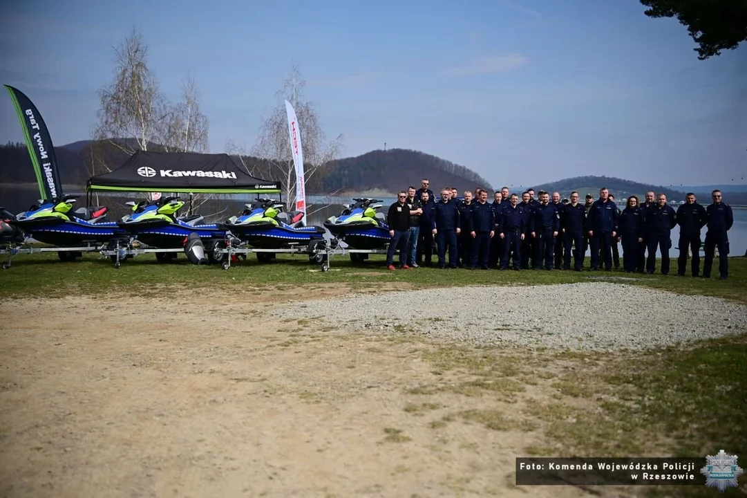 Ćwiczenia nad Jeziorem Solińskim