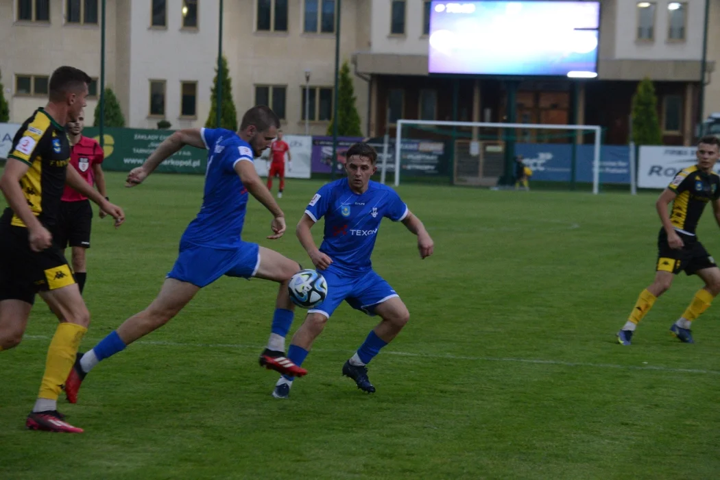 Trzecia liga, grupa 4: Siarka Tarnobrzeg - Sokół Sieniawa 2:0