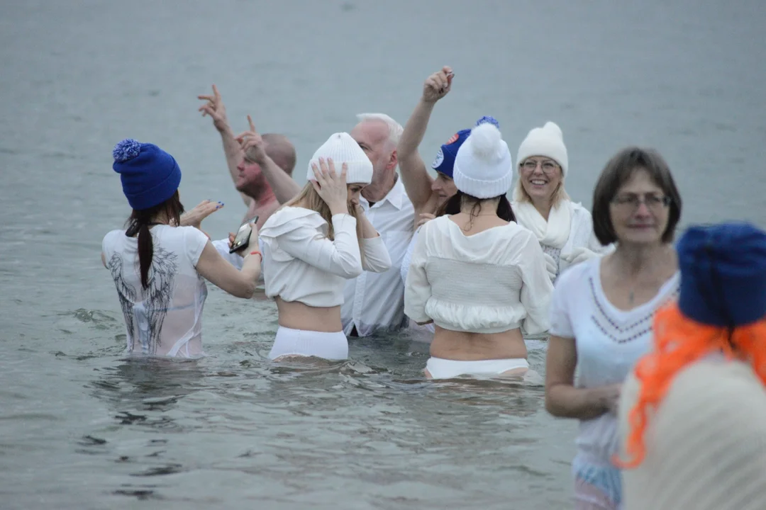 "Jezioro Aniołów" w lutym. Zobaczcie zdjęcia z plaży Jeziora Tarnobrzeskiego