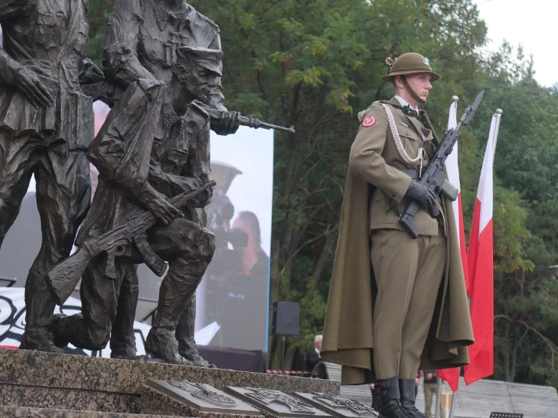 Odsłonięcie pomnika w Mielcu