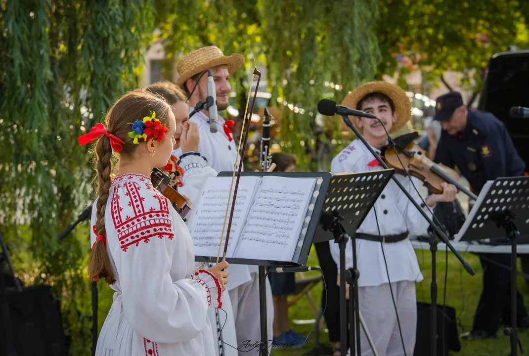 Rozwadowski Piknik Kolejarski z otwarciem Dworca Kolejowego Stalowa Wola-Rozwadów