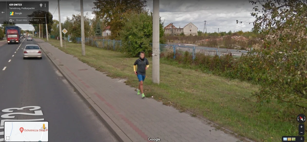 Google Street View - kto został przyłapany przez auto z aparatem