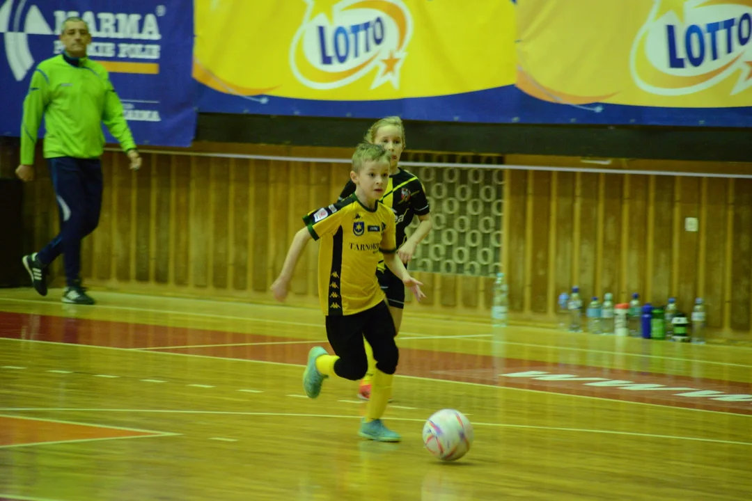 Siarka Cup 2023 w Tarnobrzegu - zobacz zdjęcia ze zmagań małych piłkarzy
