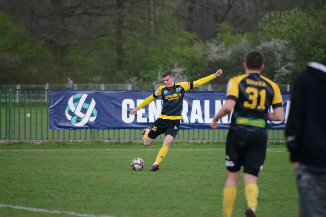 Klasa okręgowa, Stalowa Wola: Siarka II Tarnobrzeg - Stal II Stalowa Wola 1:2