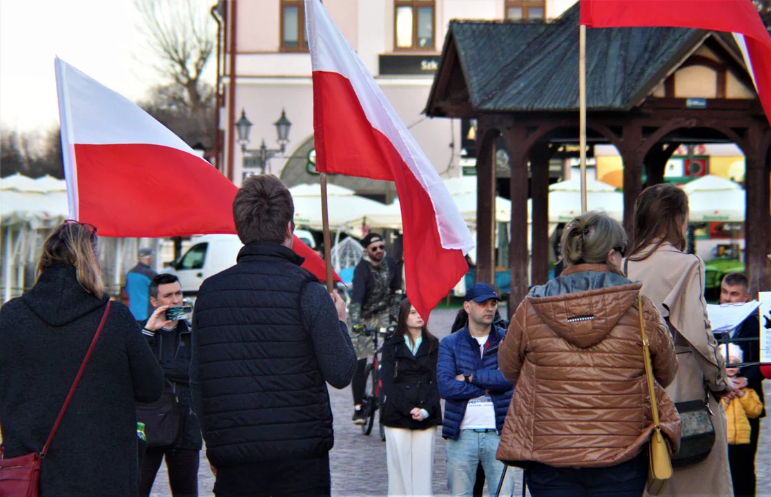 83. rocznica zbrodni katyńskiej - obchody na Rynku w Rzeszowie