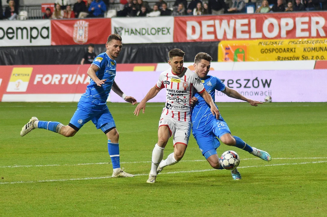 Mecz derbowy. Fortuna 1. Liga: Resovia Rzeszów - Stal Rzeszów