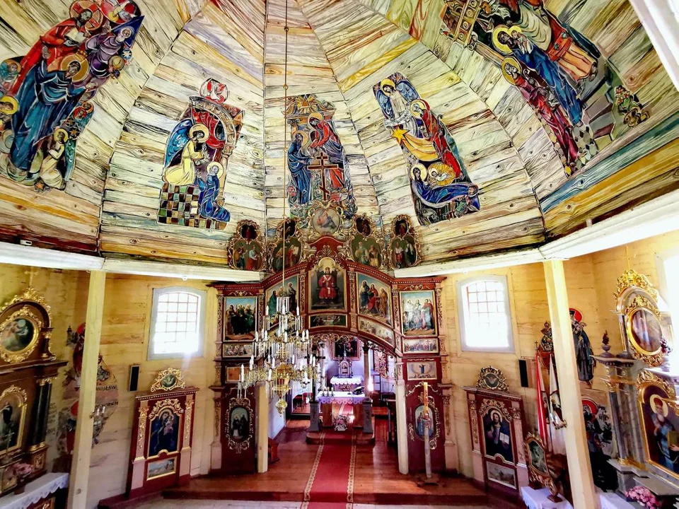 Wnętrze cerkwi w Michniowcu