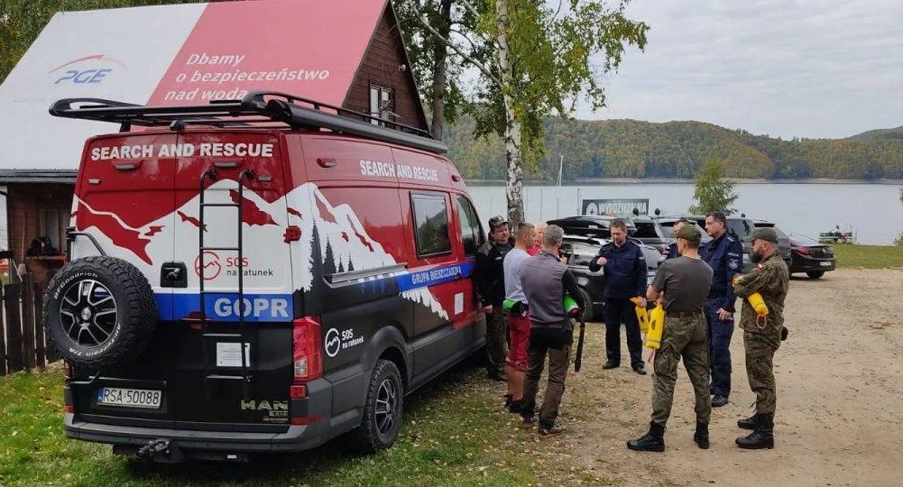 Szkolenie służb na Jeziorze Solińskim