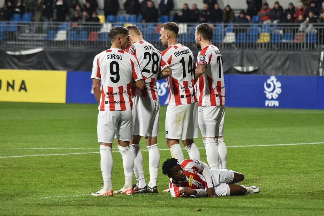 Fortuna I lIga Piłki Nożnej Resovia Rzeszów - Chrobry Głogów