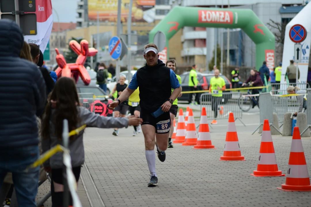 16. PKO Półmaraton Rzeszowski oraz 8. PKO Sztafeta Półmaratońska w Rzeszowie - dużo zdjęć z trasy i mety