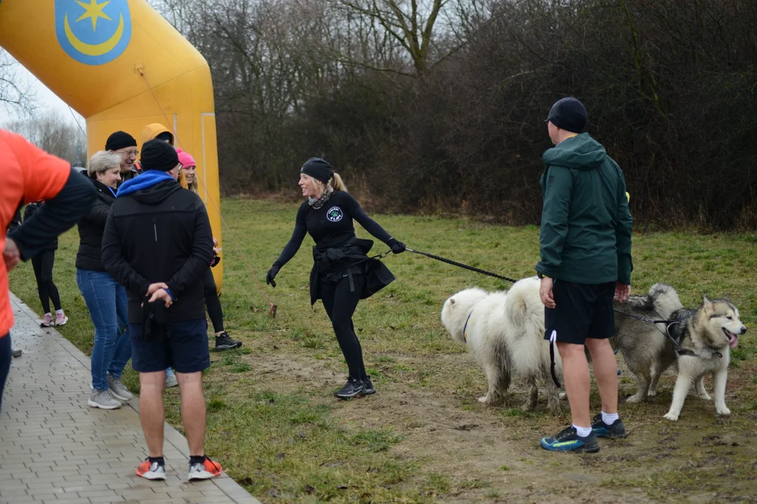 XI Bieg Zimowy wokół Jeziora Tarnobrzeskiego oraz Yeti Run Zimowy Bieg w Szortach