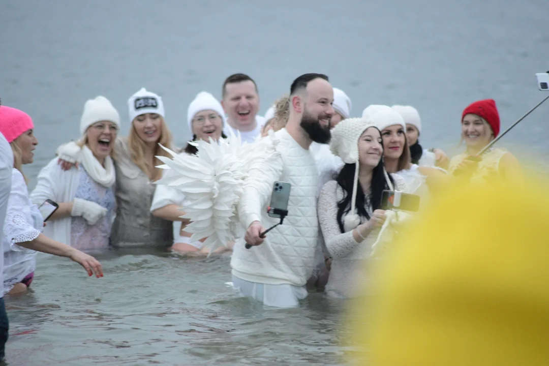 "Jezioro Aniołów" w lutym. Zobaczcie zdjęcia z plaży Jeziora Tarnobrzeskiego