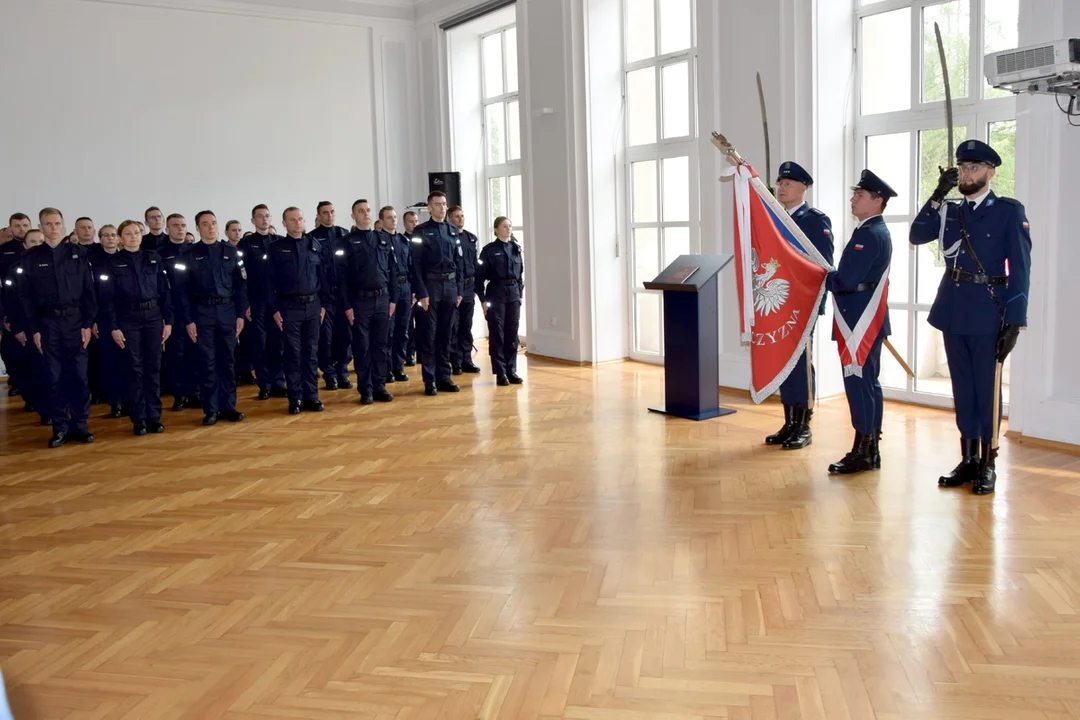 43 nowych policjantów wstąpiło do służby na Podkarpaciu