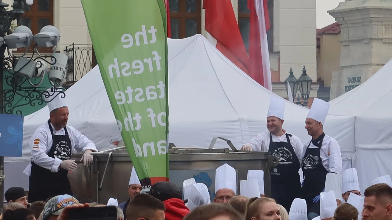 Drugi dzień festiwalu "Karpaty na Widelcu". Robert Makłowicz docenił Rzeszów [ZDJĘCIA, WIDEO]