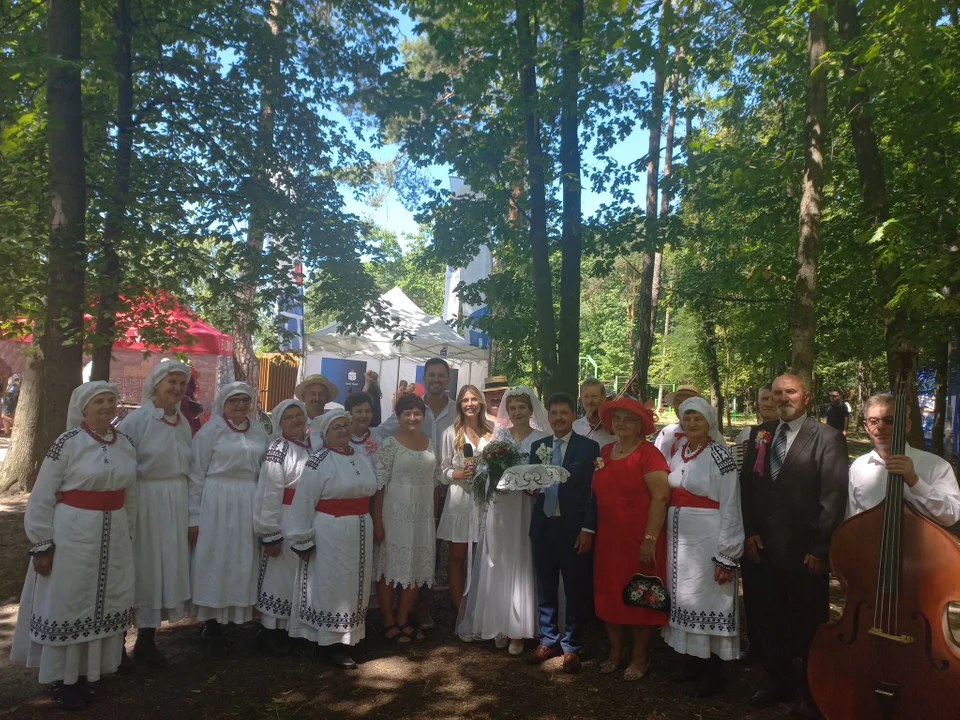 KGW Wola Raniżowska i KGW Mazury na festiwalu w Stalowej Woli