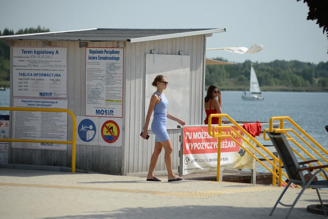 Tłumy nad Jeziorem Tarnobrzeskim - zobacz zdjęcia z sobotniego plażowania