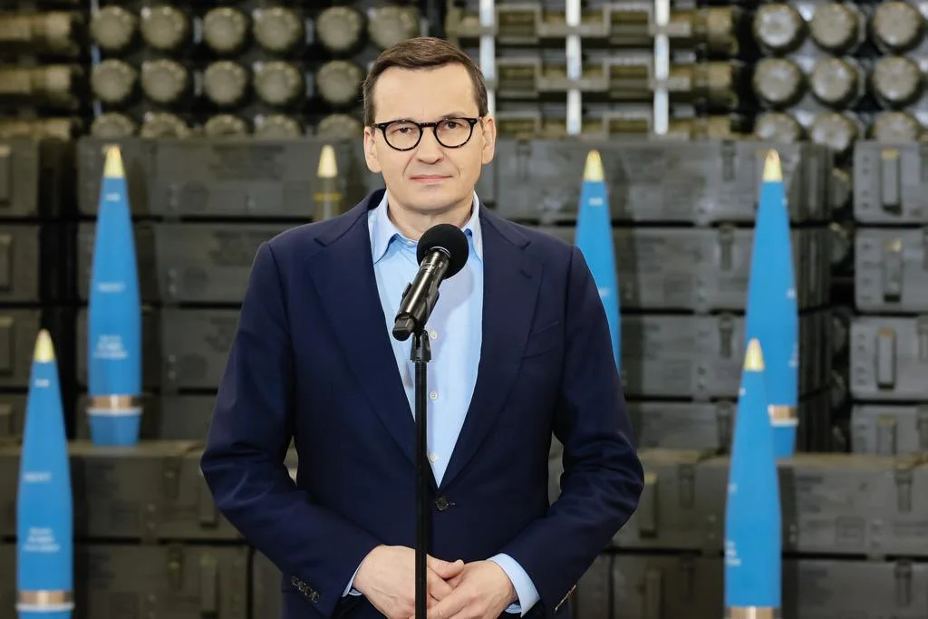 Premier Mateusz Morawiecki i komisarz Thierry Breton z wizytą w Dezamecie Nowa Dęba