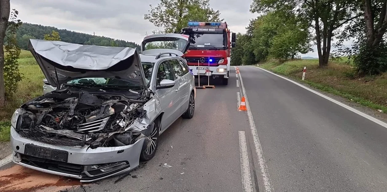 W miejscowości Berezka doszło do zderzenia trzech pojazdów [ZDJĘCIA] - Zdjęcie główne