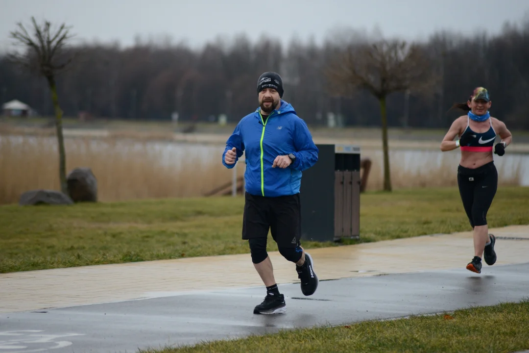 XI Bieg Zimowy wokół Jeziora Tarnobrzeskiego oraz Yeti Run Zimowy Bieg w Szortach