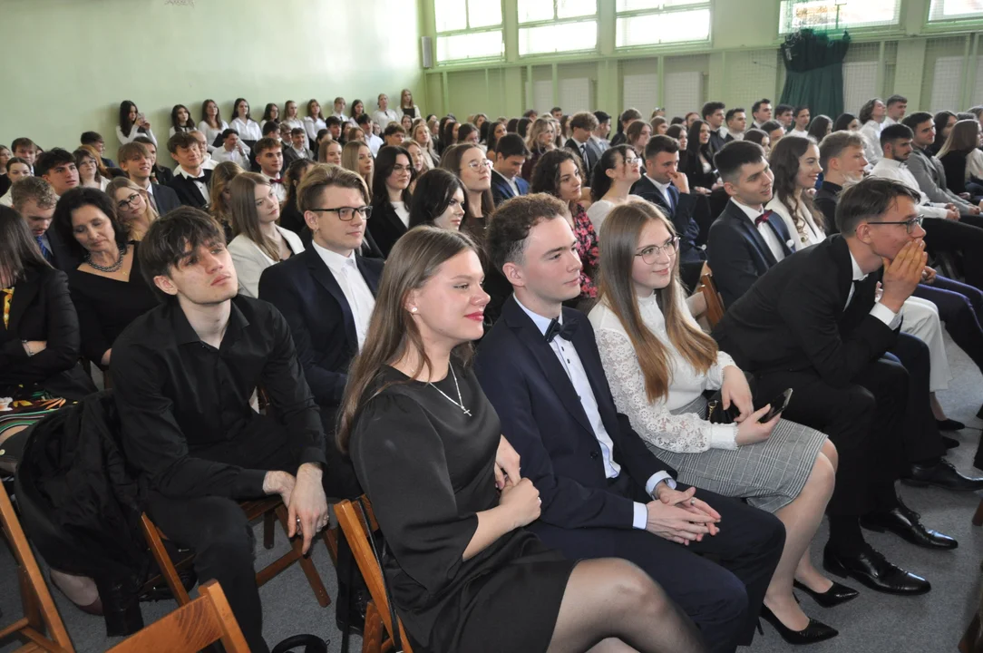 Zakończenie szkoły w I LO im. St. Konarskiego w Mielcu