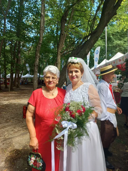 KGW Wola Raniżowska i KGW Mazury na festiwalu w Stalowej Woli