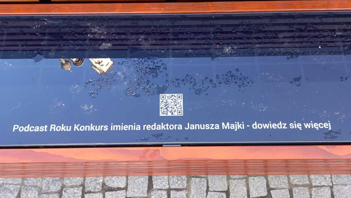 Ławka multimedialna im. Janusza Majki